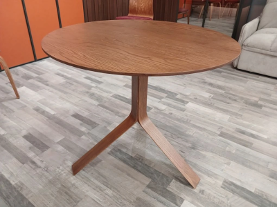 Стол обеденный "ИНДИГО". 900*750 мм (ОРЕХ АМЕРИКАНСКИЙ. Д 900 * В 750 ММ)