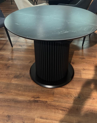 Стол обеденный "Элит 6" раздвижной (КЕРАМОГРАНИТ ЧЕРНЫЙ МАТОВЫЙ 106 SHAKESPEARE BLACK / ЧЕРНЫЙ МАТОВЫЙ. Размеры 1000-1300 мм * 750 мм * 1000 мм)