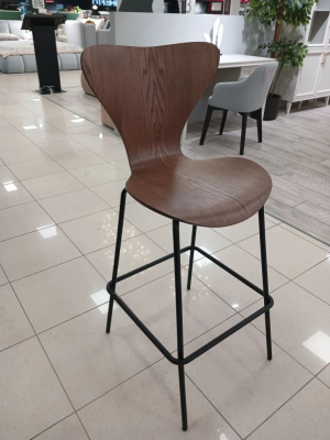 Стул барный "БОГОРИЯ". 510*550*1125 мм (ОРЕХ АМЕРИКАНСКИЙ / ЧЕРНЫЙ МЕТАЛЛ. Ш 510 * Г 550 8 В 1125 мм)