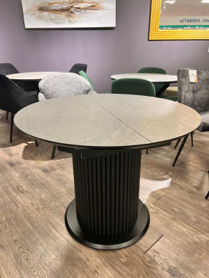 Стол обеденный "Элит 6" раздвижной (ПЛАСТИК АМИКА МОРИОН ЧЕРНЫЙ 184 PS / ЧЕРНЫЙ МАТОВЫЙ. Размер 1000-1300 мм * 750 мм * 1000 мм)