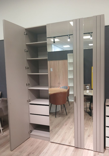 Шкаф "Монро" Серый камень. 1650*534*2500