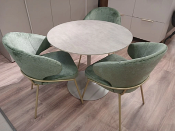 Стол обеденный F-1427-3. 900 х 740 