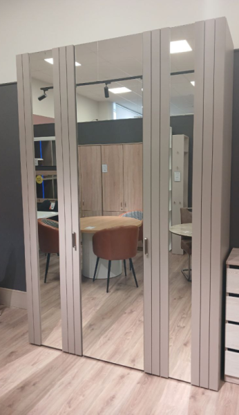 Шкаф "Монро" Серый камень. 1650*534*2500