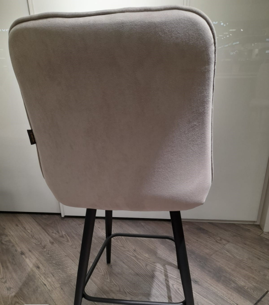 Стул полубарный "Денвер" (Стул полубарный "Денвер" Lovers 26/ ЧЕРНЫЕ МУАР. Размер 490 * 600 мм )