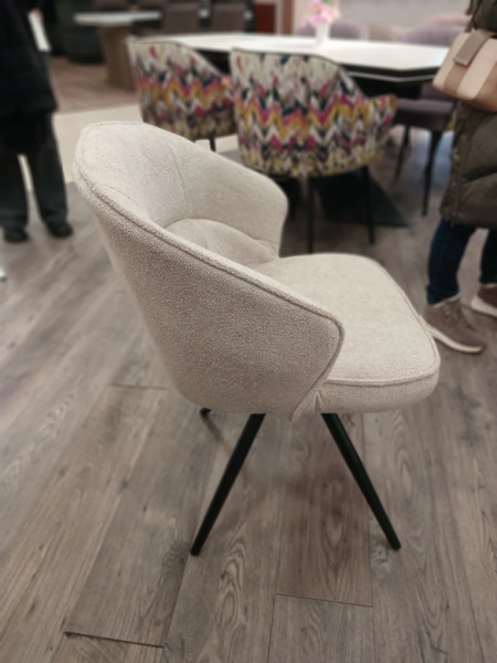 Стул "ИРИС 360" поворотный (BELLA03 LATTE / НОЖКИ ЧЕРНЫЕ)