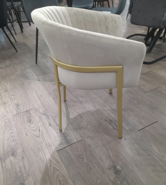 Стул обеденный TW-1034 (CAIDU 300-5/  МЕТАЛЛ GOLDEN P.C. Размер Г 520* Ш620 * В 840* ВС 480)